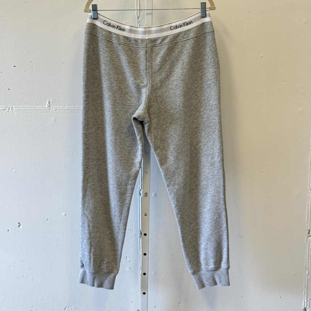 Calvin Klein Gray Fleece Joggers Logo Waistband Pajama Pants Large Loungewear - Picture 2 of 8